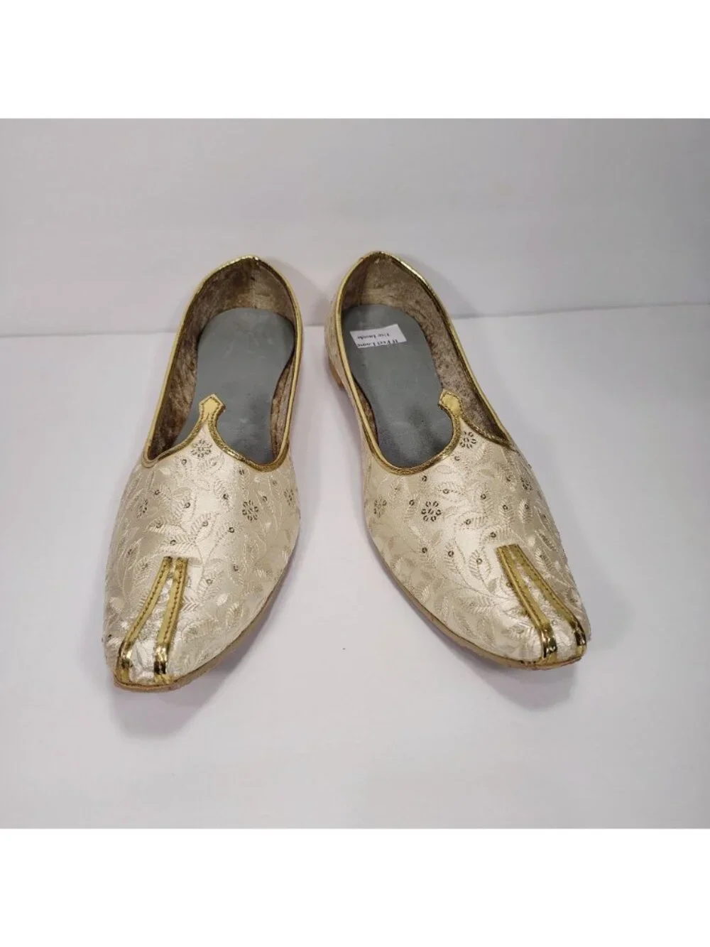 Traditional Ethnic Cream Mojari Shoes  Size 12 Gold Embroidery Split Toe Design